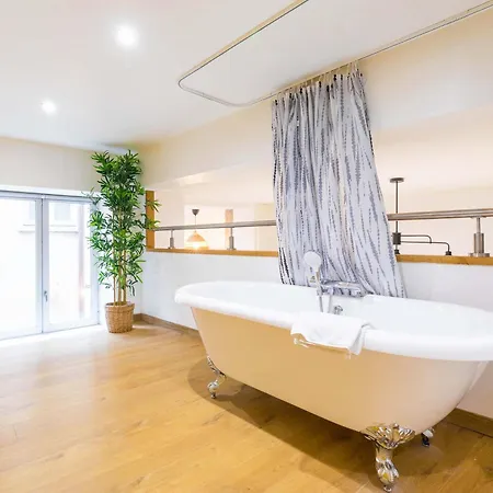 Le Patio Secret Apartment